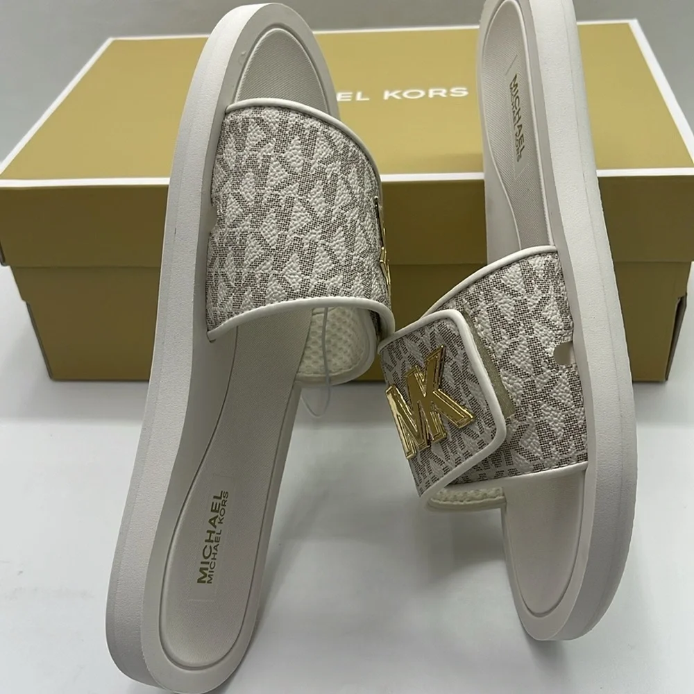 MICHAEL KORS Palmer Signature Logo Slide Sanda Vanilla  NWT